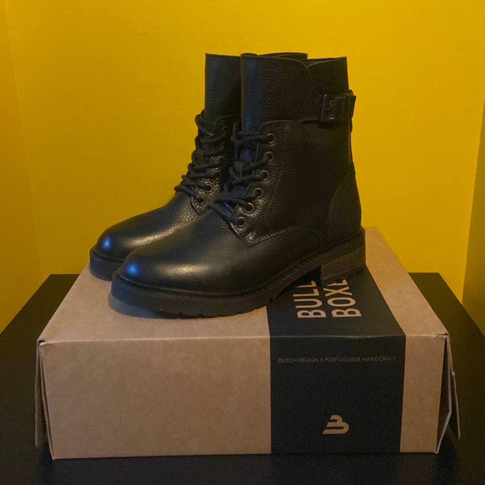 Bullboxer Womens Boots